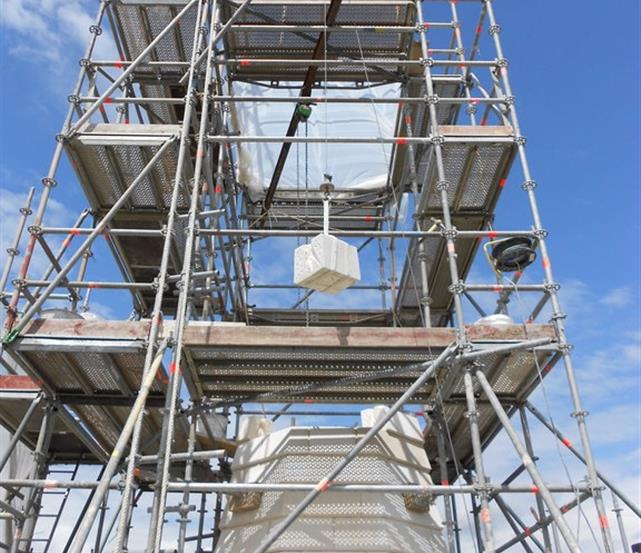 Fleche en calcaire montage eglise - LOCADIRECT