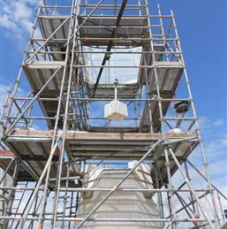 Fleche en calcaire montage eglise - LOCADIRECT